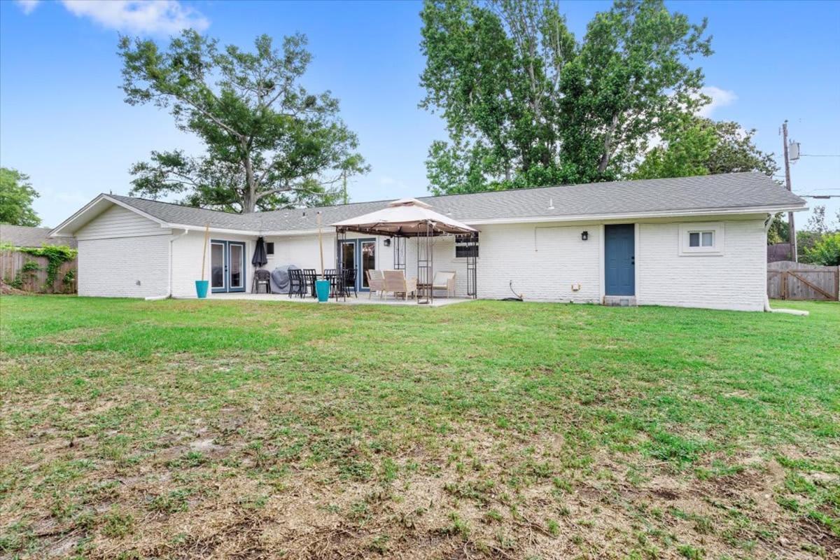 Ranch Home Gem 5Br Home Sleeps 12 With Game Room Gulfport Exterior photo